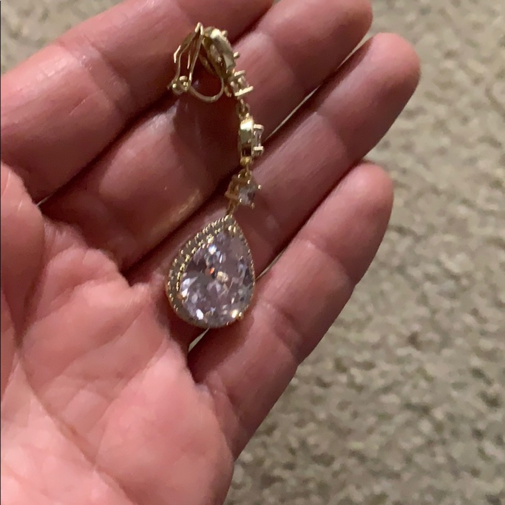 Earrings - Picture 4 of 5
